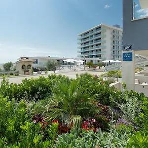 Apartament Kamelija